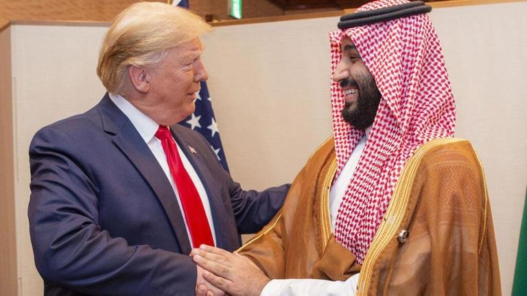 ولي العهد السعودي يحث ترامب على عدم تصعيد الحرب مع إيران