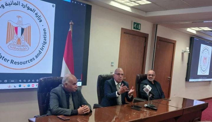 كيف توفر مصر المياه للتوسعات العمرانية الجديدة؟.. وزير الري يجيب