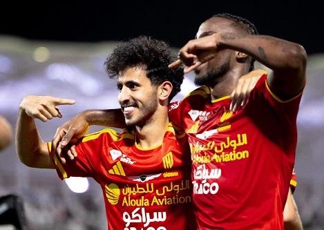 القادسية يحول تأخره إلى فوز بثلاثية على الشباب في افتتاح دوري روشن