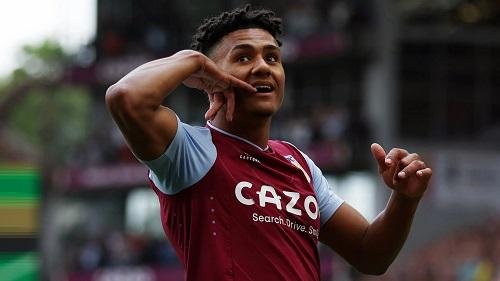 الهلال يحسم صفقة واتكينز مقابل 60 مليون يورو