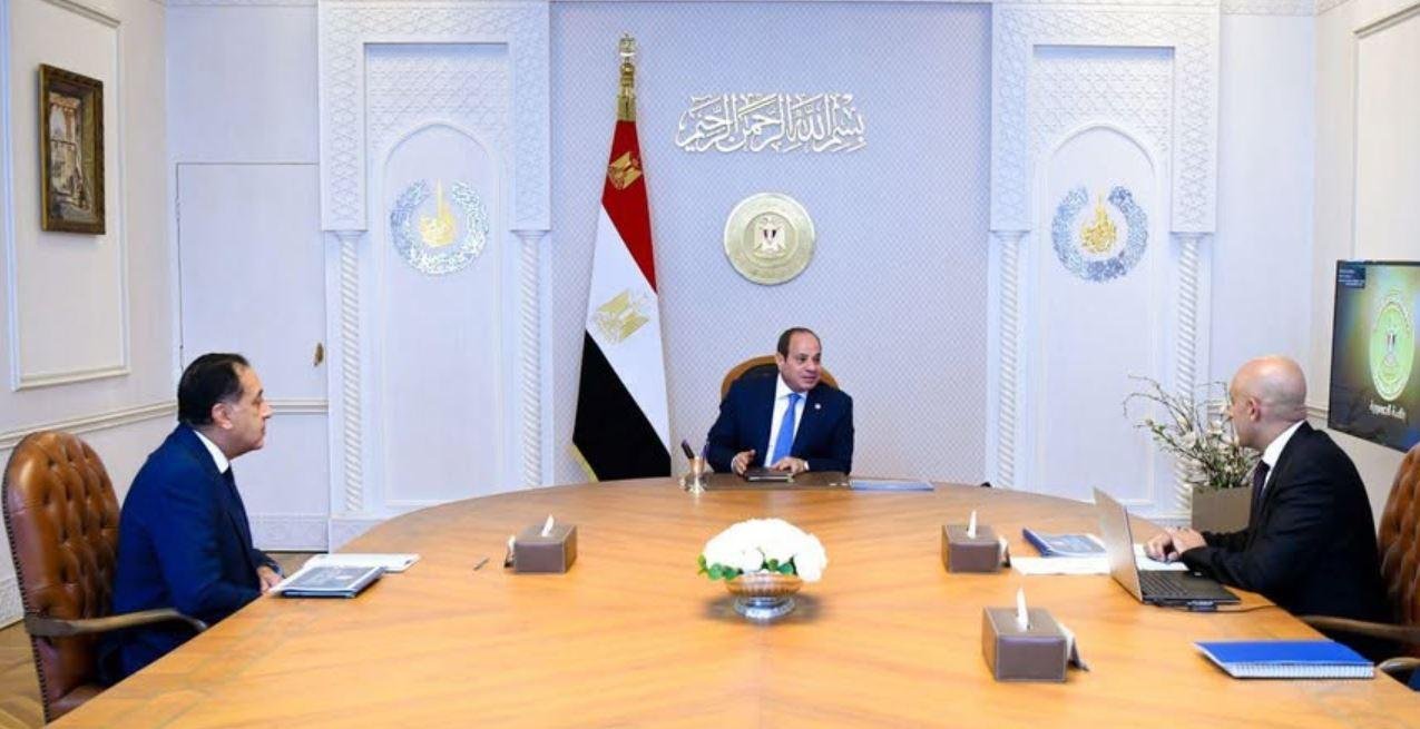 السيسي يتابع تطوير التعليم قبل الجامعي والفني والتوسع في مدارس التكنولوجيا التطبيقية والشراكات الدولية
