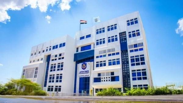 "إعرف كليتك".. جامعة دمنهور تستعرض برامج كلية الصيدلة