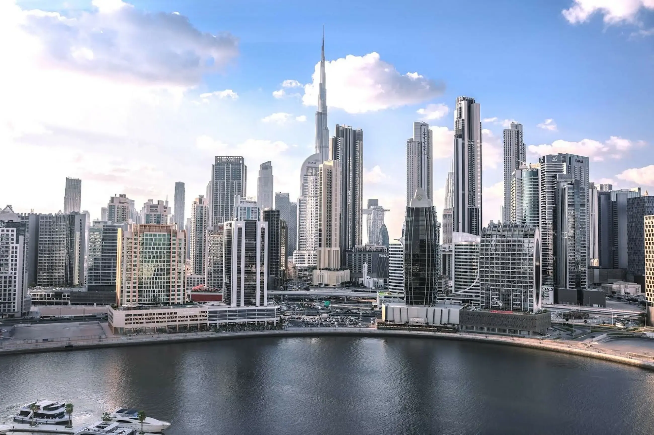 Dhs353.5 million refunded to 4,000 UAE Nationals for Building New Residences in H1