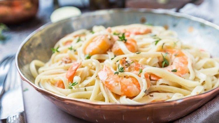 وصفة لذيذة وسهلة.. طريقة عمل باستا الجمبري