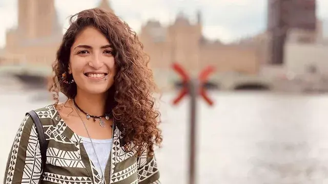 موت منذ 9 أيام وتصلب بالجثمان....