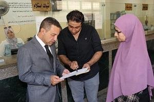 محافظ المنوفية يحيل 17 موظفًا بحي غرب شبين الكوم للتحقيق لتغيبهم عن العمل
