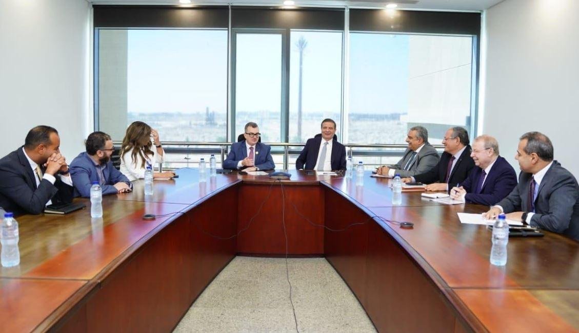 وزارتا التخطيط والزراعة تبحثان مستهدفات التنمية الزراعية الجديدة
