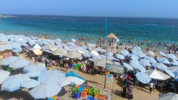 تحسن حالة البحر.. تغيير ألوان رايات الشواطئ بالإسكندرية ظهر اليوم