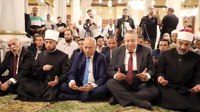 نقيب الأشراف خلال افتتاح مسجد سيدنا الحسين: مصر ستظل عامرة بـ "بيوت الله"