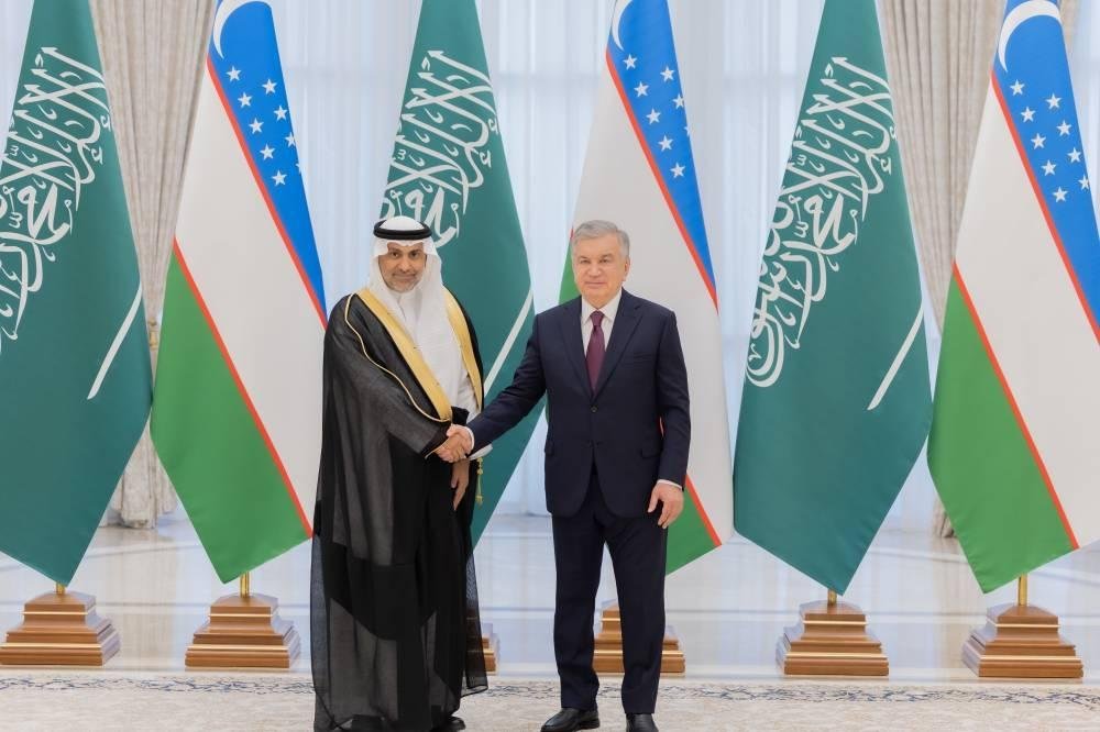 رئيس جمهورية أوزبكستان يستقبل وزير الصحة