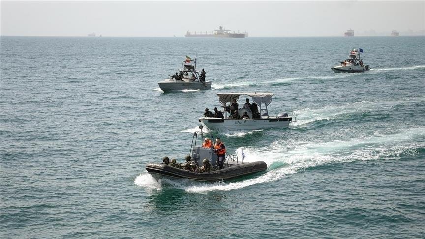 إيران: نقترب من اتفاق مع عُمان بشأن المضيق