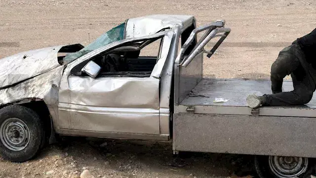 "العربية اطبقت".. 8 مصابين في تصادم سيارة ربع نقل وملاكي بطريق السخنة (صور)