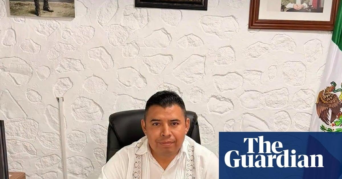 Mayor shot dead in Mexico months after surviving assassination attempt