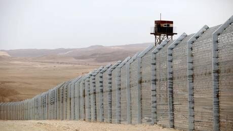 إسرائيل تستنفر لمواجهة عمليات تهريب على الحدود المصرية
