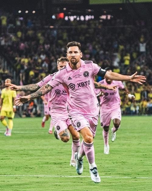 ميسي يعود إلى تدريبات إنتر ميامي بعد انتهاء إجازته عقب كأس العالم