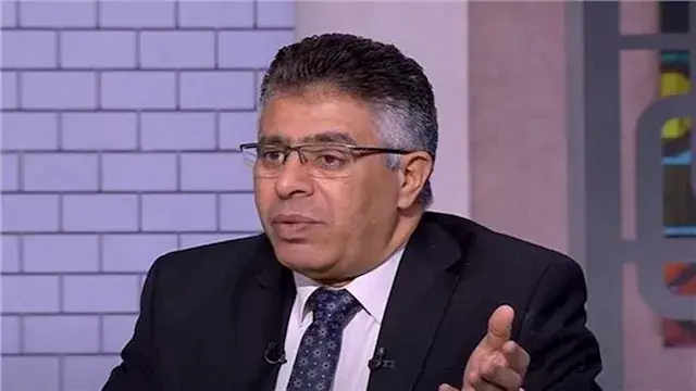 عماد الدين حسين: رسائل الرئيس باحتفالية المولد النبوي طمأنة للشعب المصري