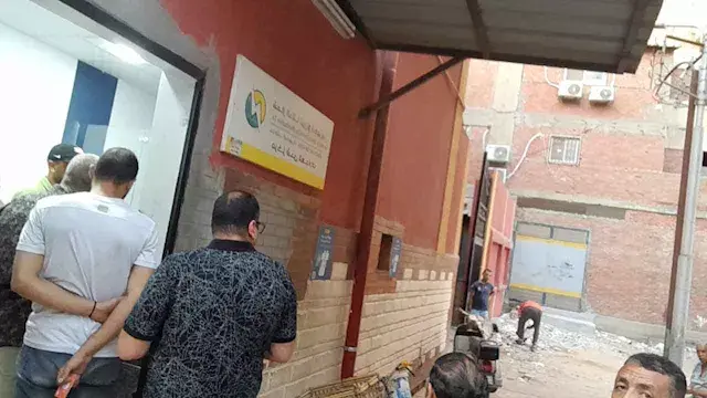 رئيس "شمال الدلتا" للكهرباء: الزحام بسبب أول الشهر.. وعطل الشحن انتهى خلال ساعة