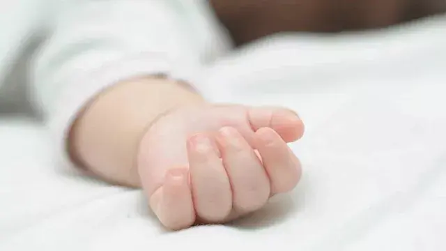 جدة تقتل حفيدها الرضيع وتدفنه في أرض زراعية بكفر الشيخ