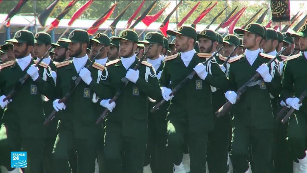 طهران تهدد بتوسيع رقعة الحرب في الشرق الأوسط حال واصلت واشنطن ضرباتها