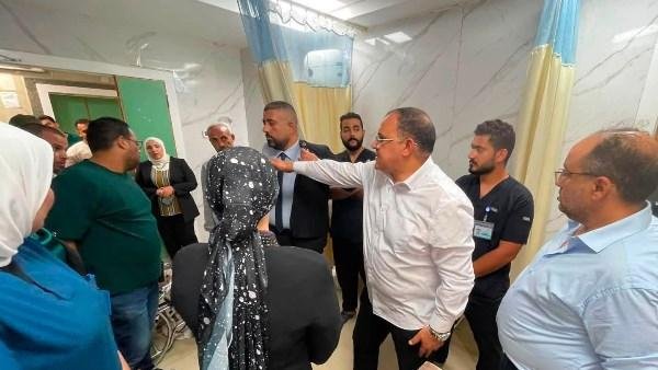 جولة مسائية مفاجئة.. مدير عام رعاية بورسعيد الصحية يتفقد أقسام الطوارئ والحروق بمستشفى السلام|صور