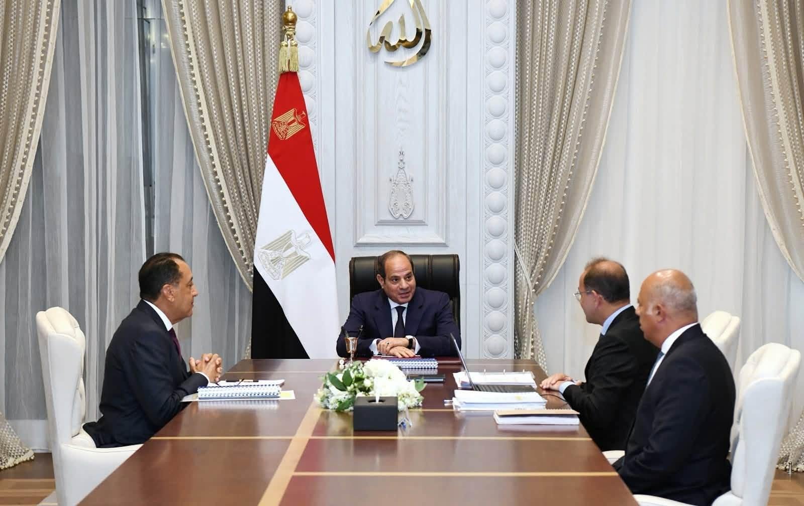 أداة جديدة لخفض فاتورة الدين.. السيسي يوافق على إصدار صكوك ضريبية يتم تمويلها من جانب الممولين