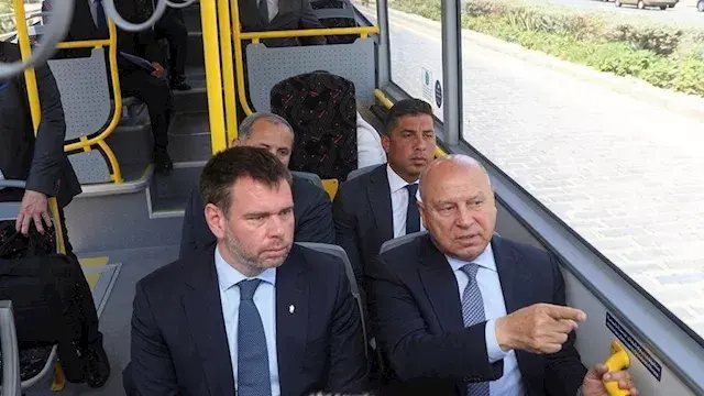 أتوبيسات "أكتا" والمونوريل.. جولة لوزيري النقل ونظيره المجري بالعاصمة الجديدة