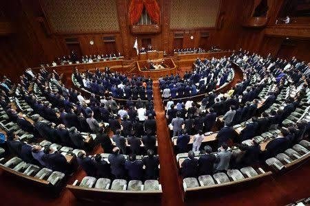 نواب يابانيون يتوجهون إلى بكين في محاولة لإصلاح العلاقات مع الصين