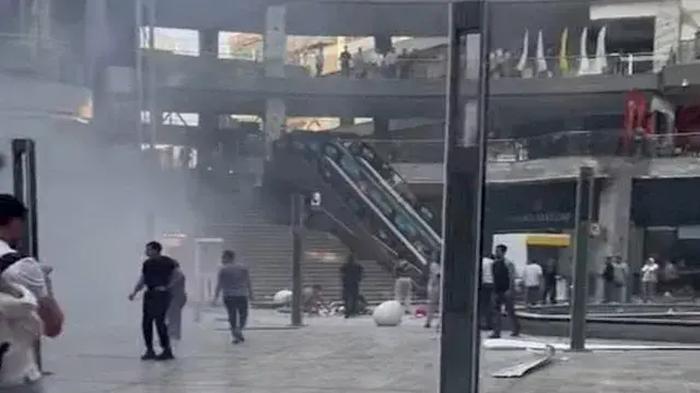 لحظات من الهلع..  20 صورة توثق آثار انفجار داخل مول شهير في القاهرة الجديدة