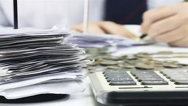 كيف تكشف الفاتورة الإلكترونية الشركات الوهمية والتهرب الضريبي؟ خبراء يجيبون