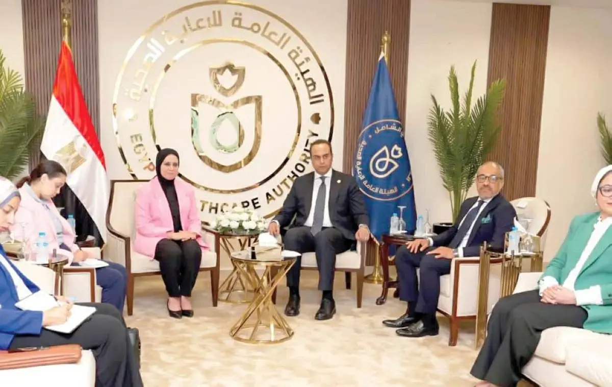 «الرعاية الصحية» و«الخارجية» تبحثان تسويق التجربة المصرية فى الإصلاح الصحى