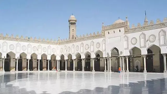 ملتقى الجامع الأزهر: الصدقة ترسخ التكافل وتحمي المجتمع من الفجوات