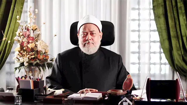 علي جمعة: يجوز إخراج الكفارة طعامًا مطبوخًا.. والجاف أولى