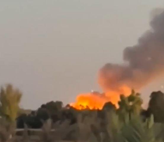 ليبيا.. انفجار بمخزن أسلحة في مصراتة وتطاير ذخائر بمحيطه