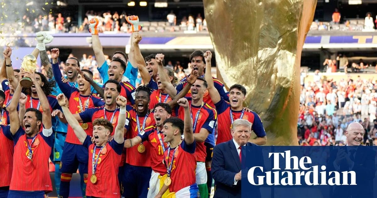 Donald Trump and Gianni Infantino booed before US president attempts to crash Spain celebrations