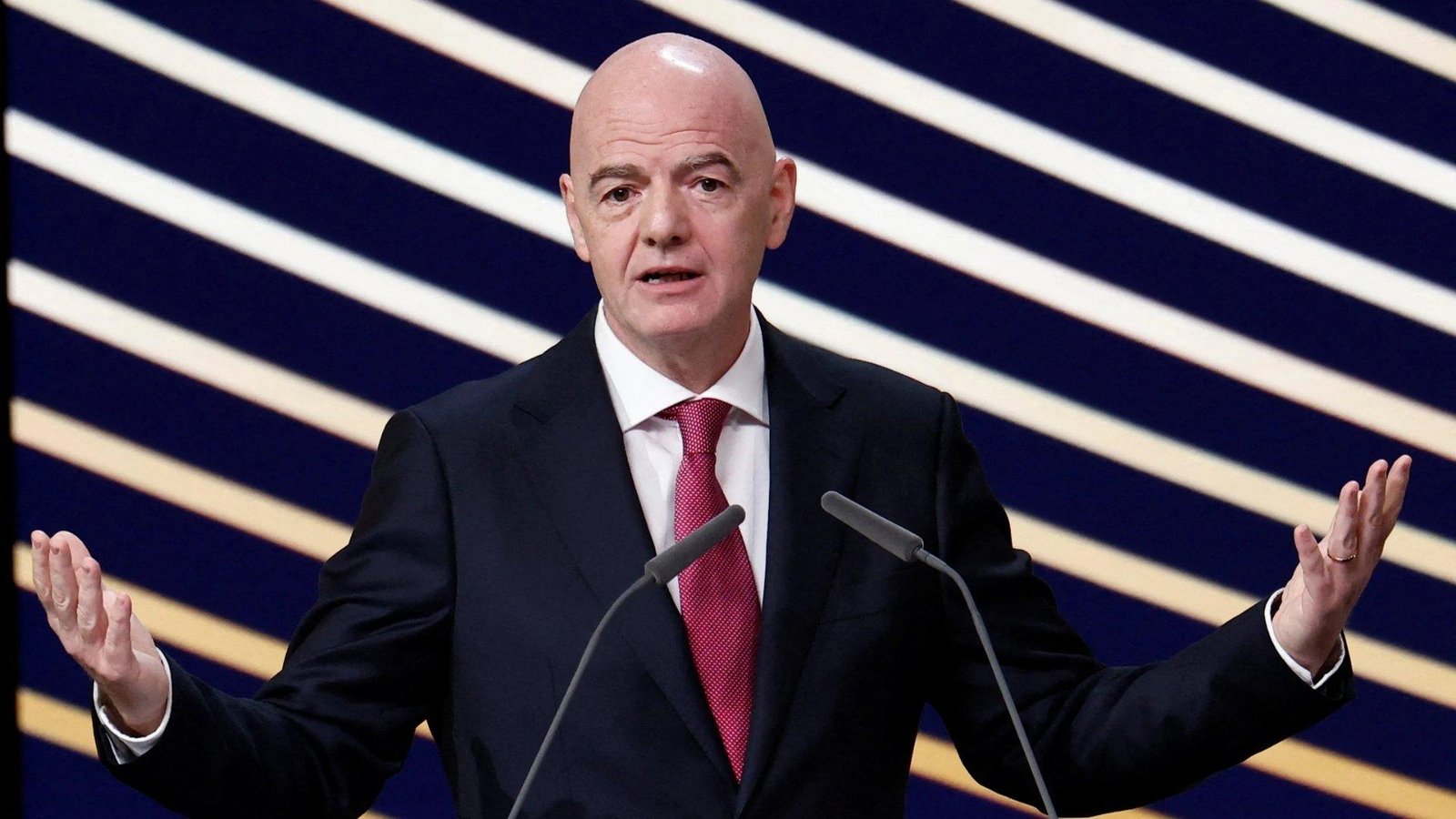 Does FIFA need private investment?