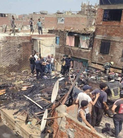 السيطرة على حريق أعلى سطح عقار في حدائق القبة دون إصابات