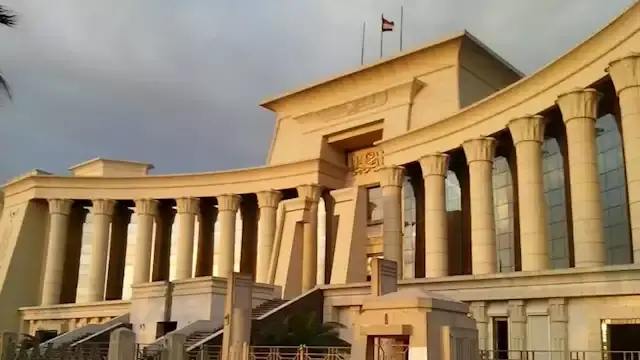 "الدستورية العليا" تقر سريان قانون التمويل العقاري على العقارات المرهونة للبنوك
