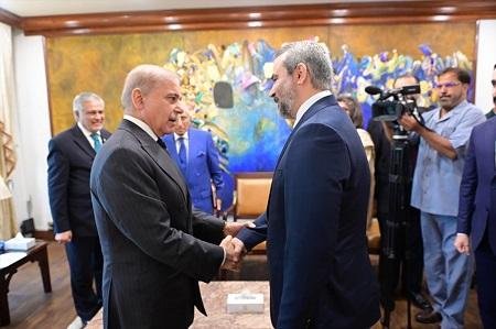 وزير خارجية سوريا يبحث مع رئيس وزراء باكستان تعزيز العلاقات