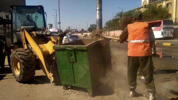نقيب الزبالين: «المخلفات القابلة للتدوير مصدر رزقنا.. ولو مشروع الدقي استمر هنوقف جمع القمامة