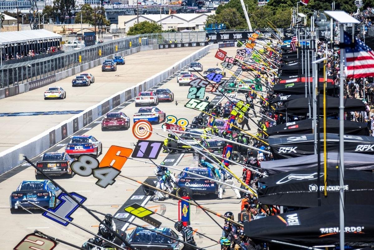 NASCAR adjusts stage break rules to shorten lengthy caution periods