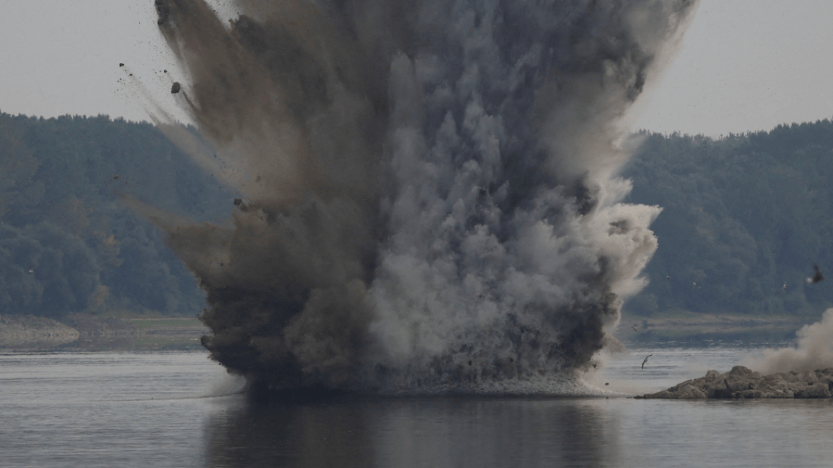 Romanian navy blasts riverbed to protect nuclear plant