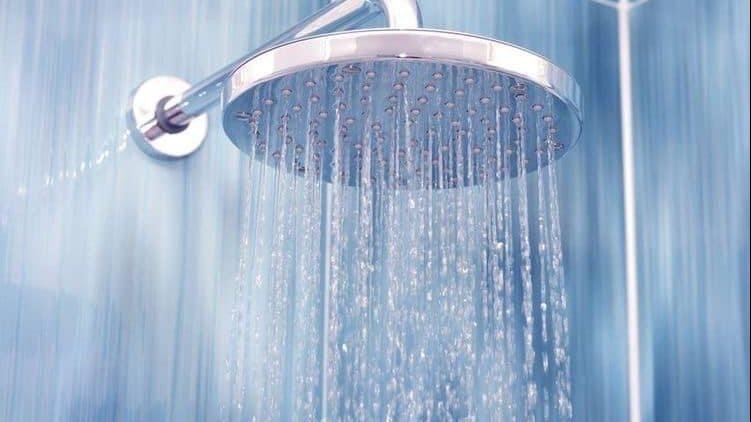 هل تلعن الملائكة الجنب في كل خطوة إذا خرج من البيت دون أن يغتسل؟